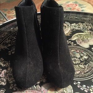 Hush puppies booties